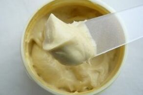 Home ointment for the treatment of osteocondrosis